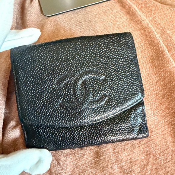 CHANEL Textured Black Leather Wallet - Picture 1 of 16